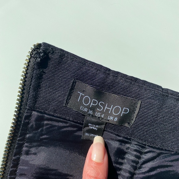 Bustier Crop Top - Picture 3 of 4